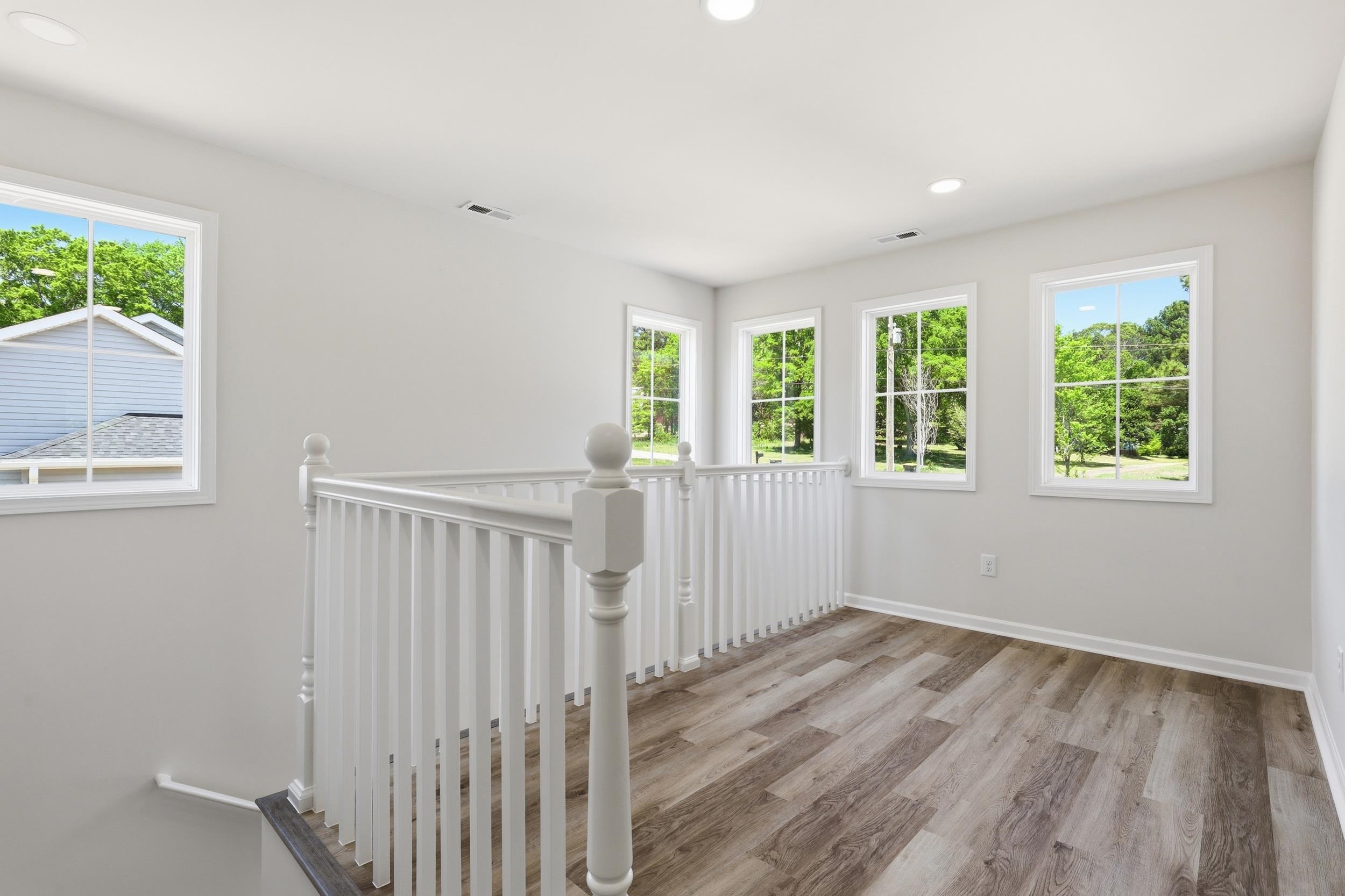 409 Wyatt Road Piedmont, SC 29673 - Photo 13 of 37