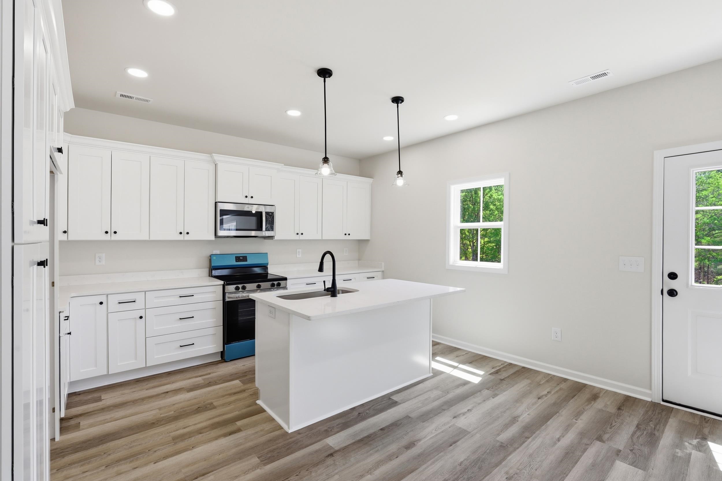 409 Wyatt Road Piedmont, SC 29673 - Photo 6 of 37