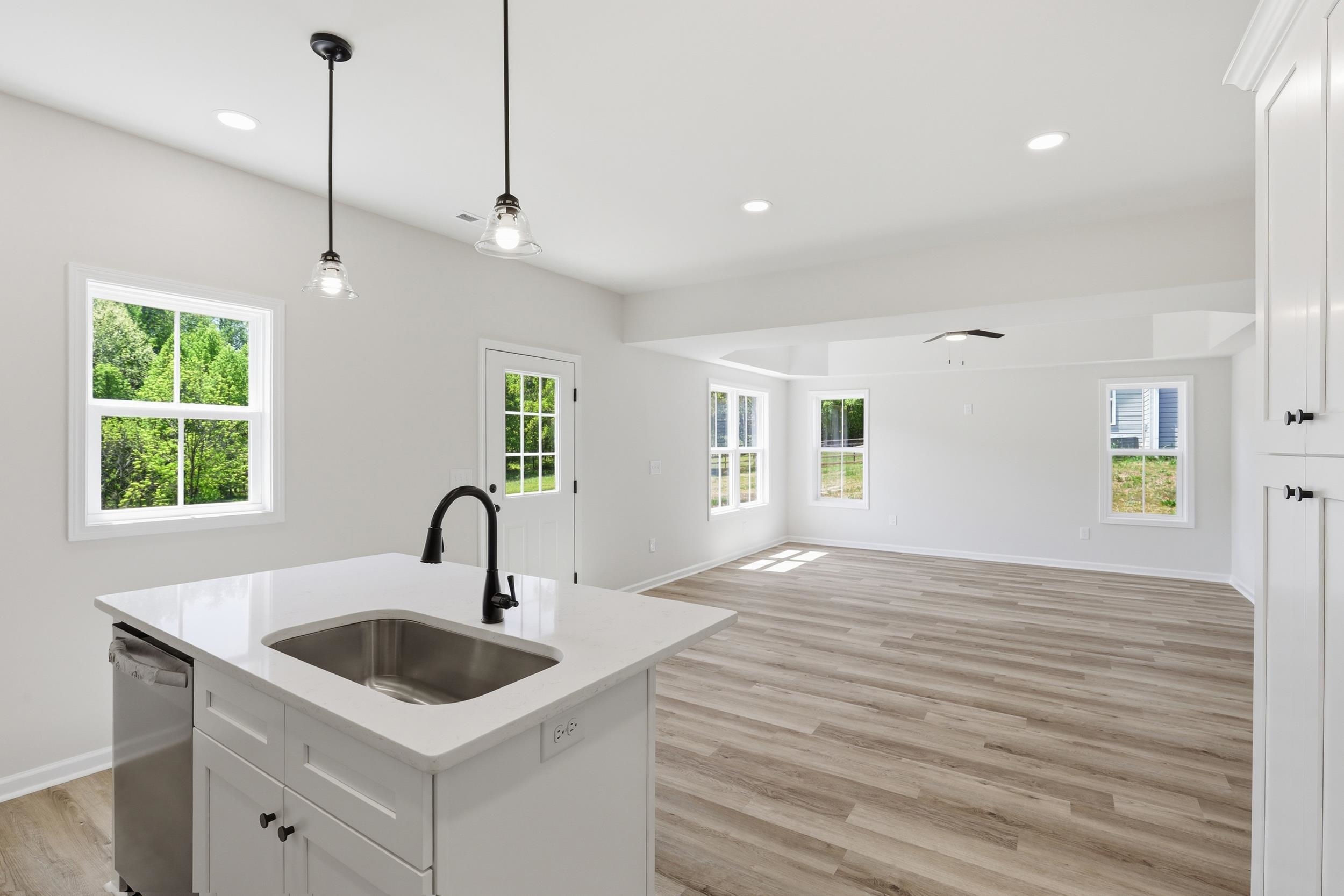 409 Wyatt Road Piedmont, SC 29673 - Photo 8 of 37