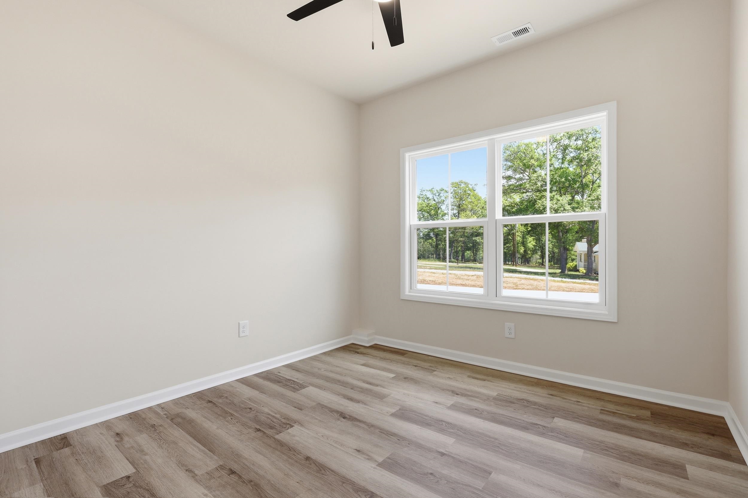 409 Wyatt Road Piedmont, SC 29673 - Photo 10 of 37