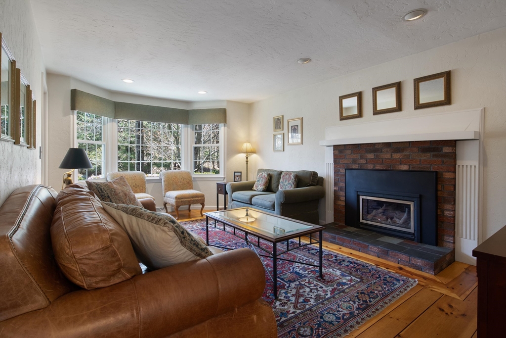 5 Anthony Road Hopedale, MA 01747 - Photo 9 of 42 Gallery Image 9