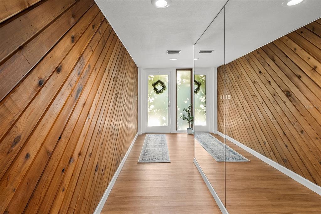 17301 Estes Road Lutz, FL 33548 - Photo 11 of 56