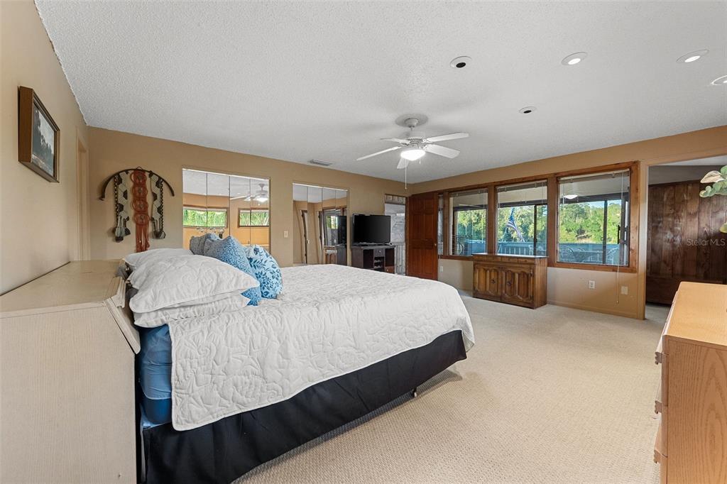 17301 Estes Road Lutz, FL 33548 - Photo 16 of 56