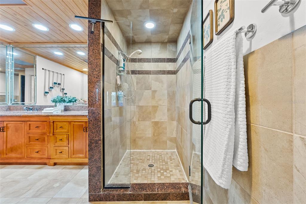 17301 Estes Road Lutz, FL 33548 - Photo 17 of 56