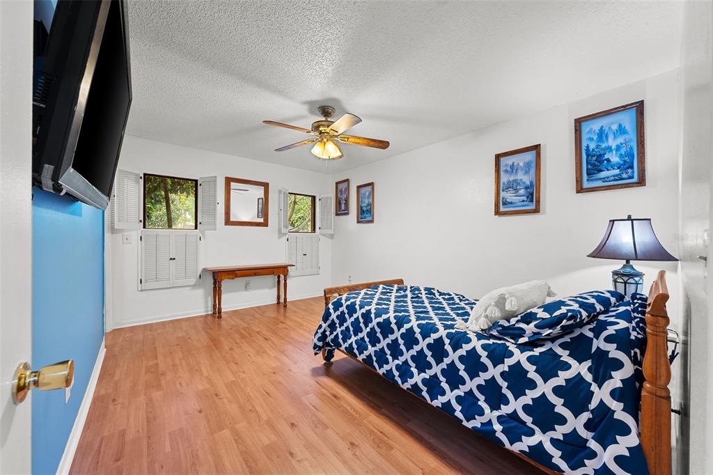 17301 Estes Road Lutz, FL 33548 - Photo 18 of 56