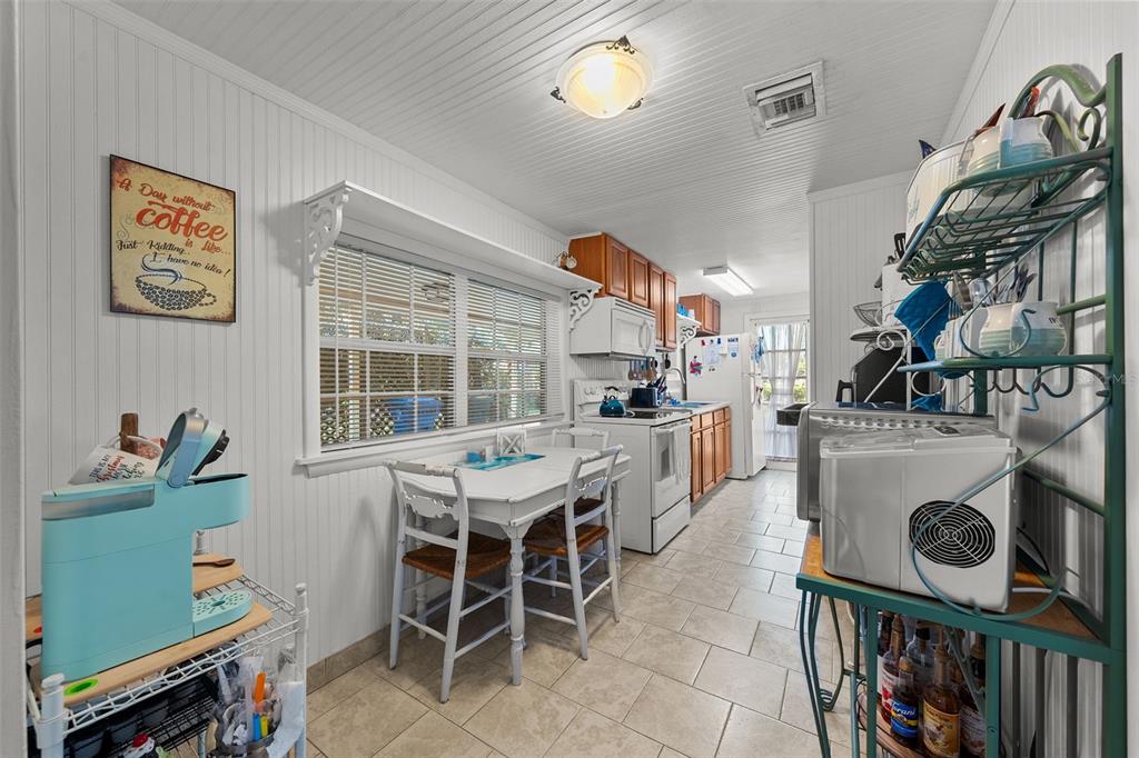 17301 Estes Road Lutz, FL 33548 - Photo 36 of 56