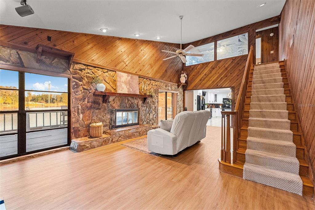 17301 Estes Road Lutz, FL 33548 - Photo 10 of 56