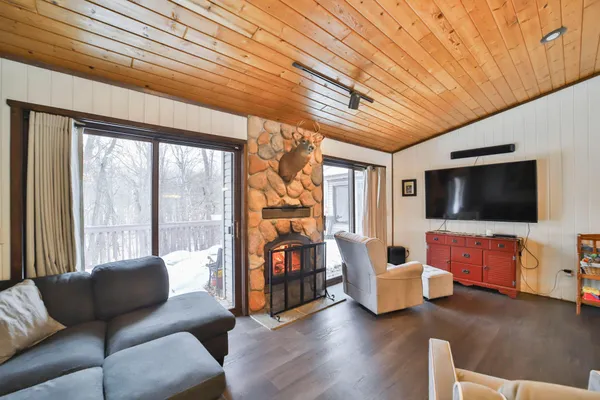 $349,900 | 10824 1st St Circle, Breezy Point, MN 56472