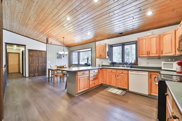 $349,900 | 10824 1st St Circle, Breezy Point, MN 56472