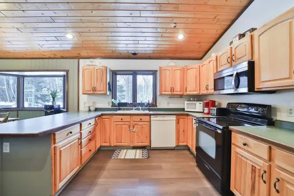 $349,900 | 10824 1st St Circle, Breezy Point, MN 56472