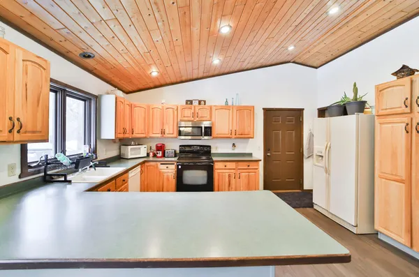 $349,900 | 10824 1st St Circle, Breezy Point, MN 56472