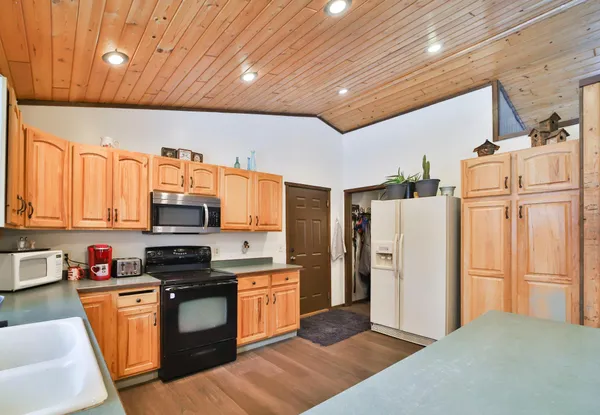 $349,900 | 10824 1st St Circle, Breezy Point, MN 56472