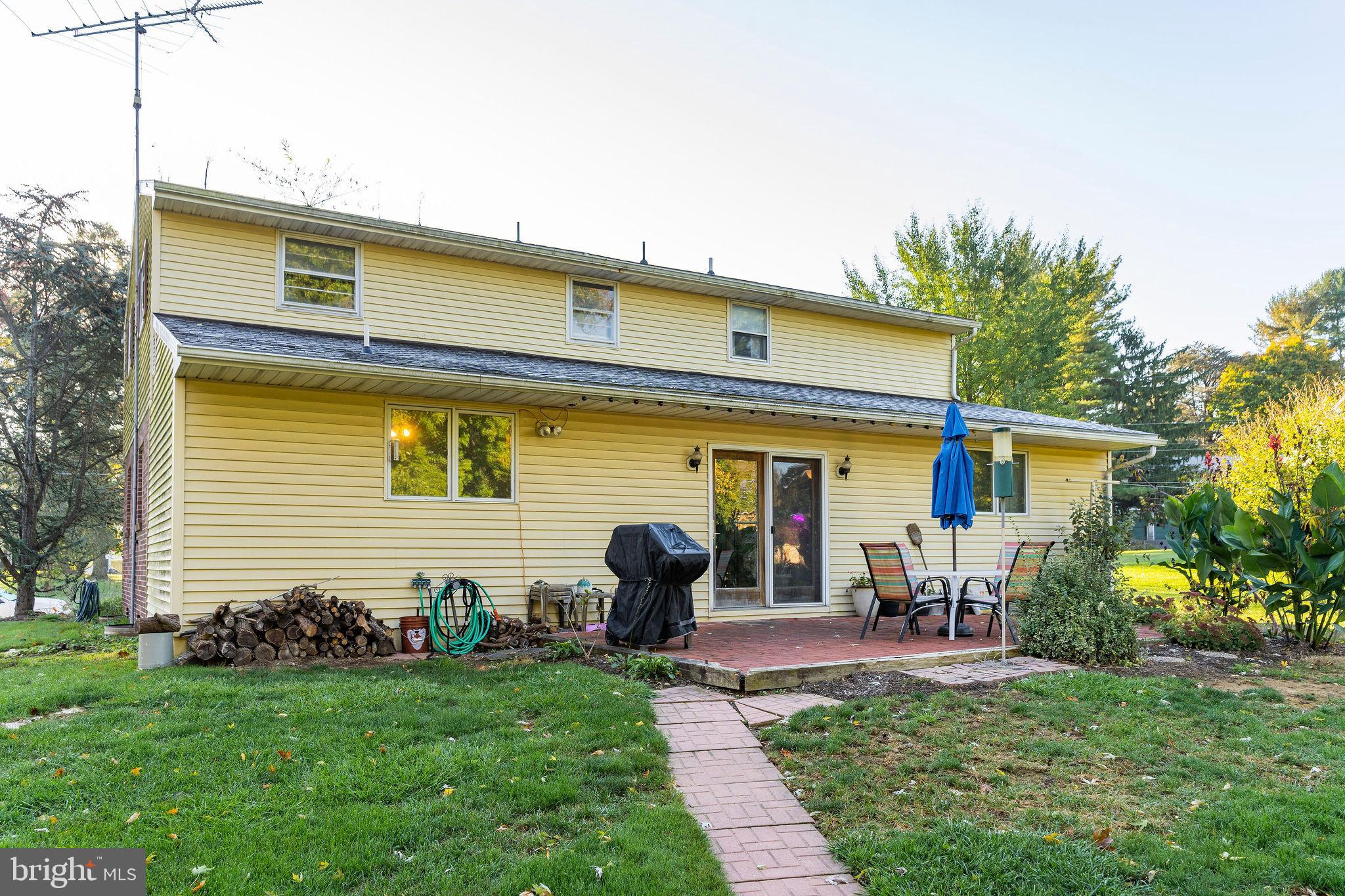 42 Wolf Road Akron, PA 17501 - Photo 11 of 50