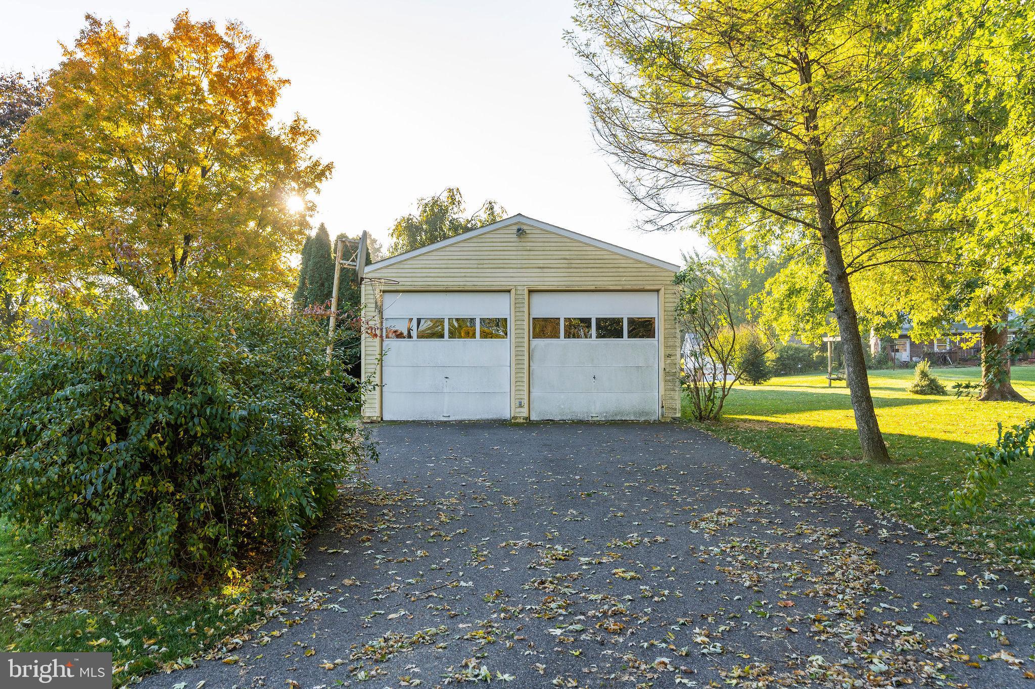 42 Wolf Road Akron, PA 17501 - Photo 17 of 50
