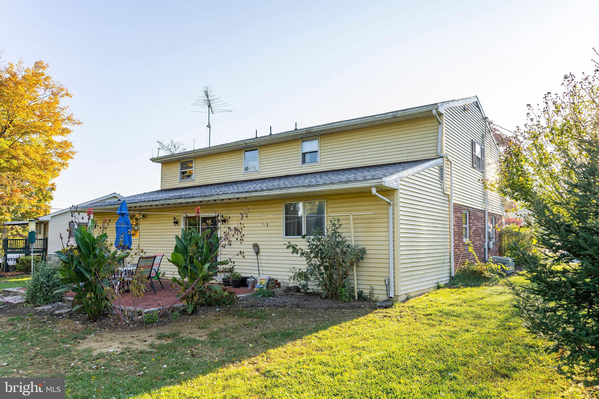 42 Wolf Road Akron, PA 17501 - Photo 8 of 50