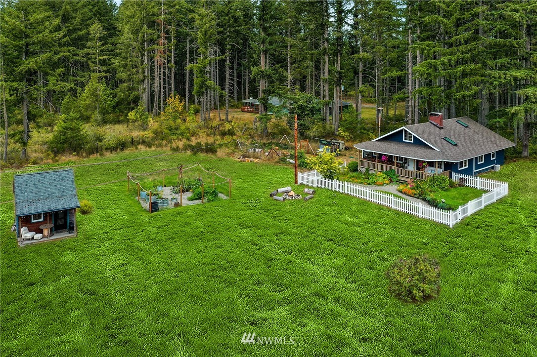 5000 Fir Tree Road Southeast Olympia, WA 98501 - Photo 2 of 25 Gallery Image 2
