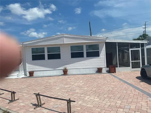 $1,400 | 2105 Ohio Avenue, Bradenton, FL 34207