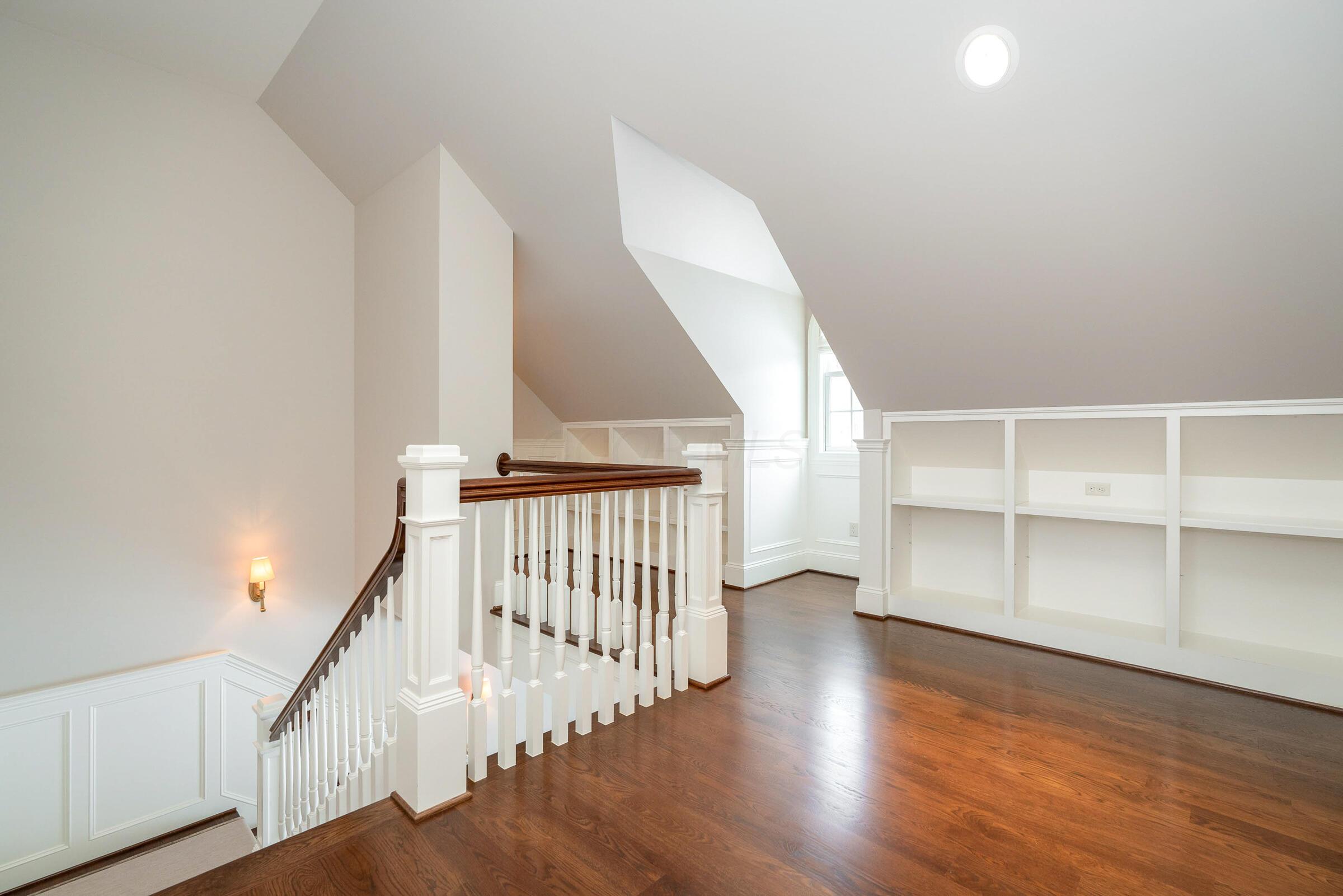 780 Home Road Delaware, OH 43015 - Photo 86 of 130 Third Floor Landing