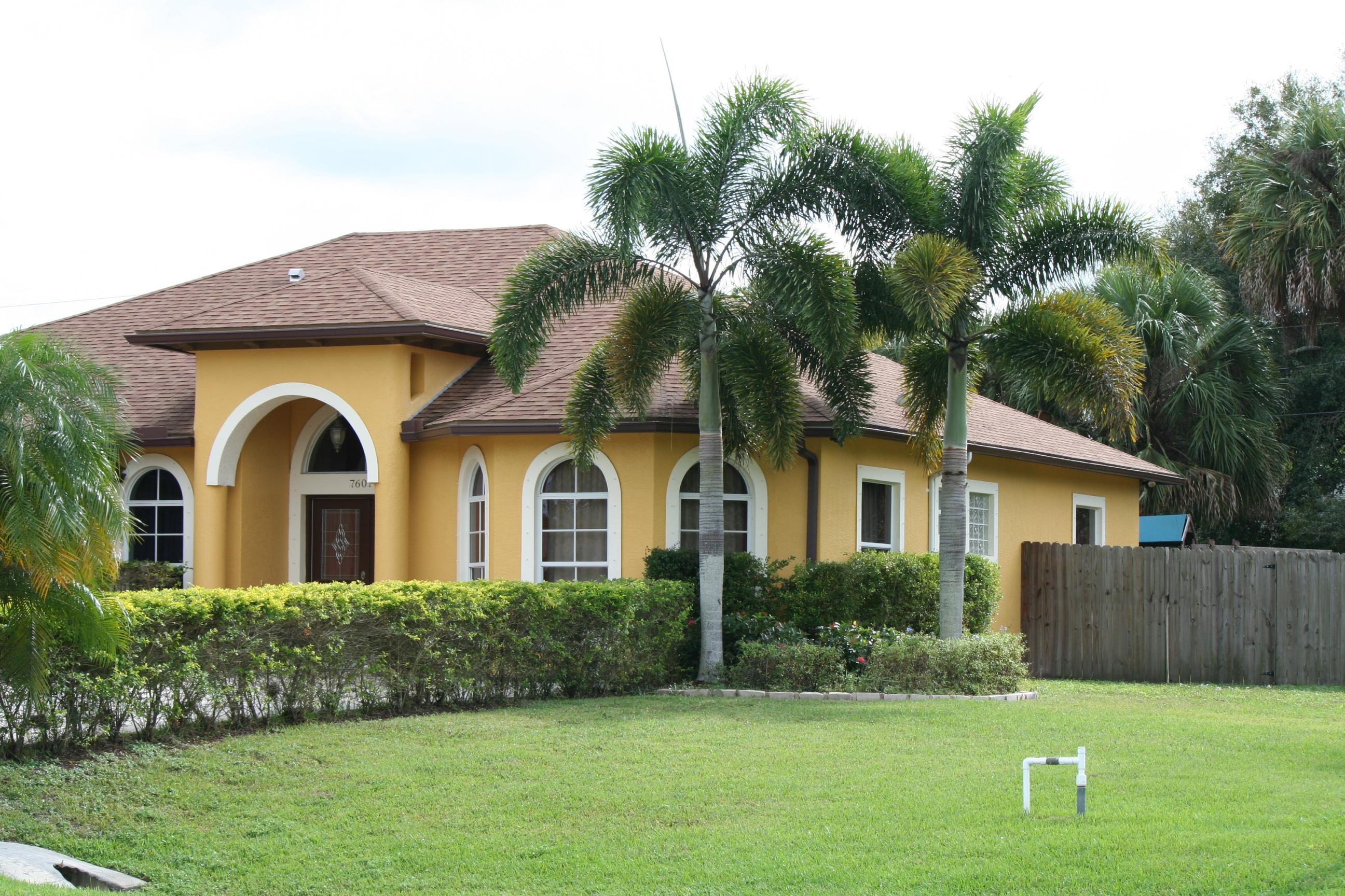 7607 Hibiscus Road Fort Pierce, FL 34951 - Photo 3 of 31 Front