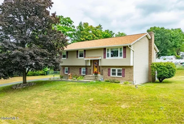 $36,300 | 10 Tower Heights, Colonie, NY 12211