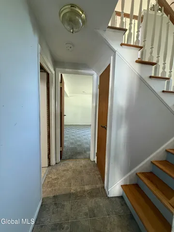 $36,300 | 10 Tower Heights, Colonie, NY 12211