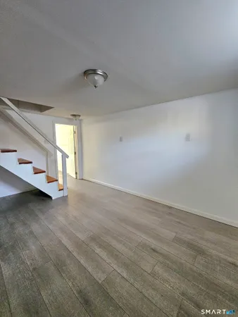 $2,800 | 2071 Middletown Avenue, North Branford, CT 06472