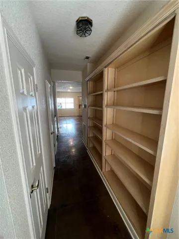 $2,900 | 184 East Lincoln Street, New Braunfels, TX 78130