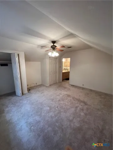 $2,900 | 184 East Lincoln Street, New Braunfels, TX 78130