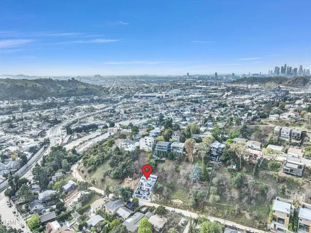 $6,995 | 3933 Glenalbyn Drive, Los Angeles, CA 90065