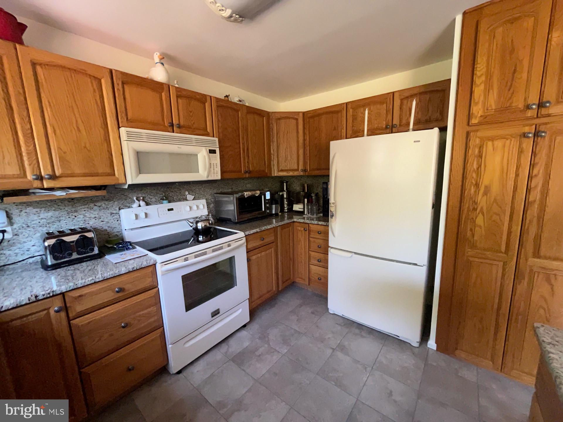 6817 Kerman Road Lanham, MD 20706 - Photo 12 of 39