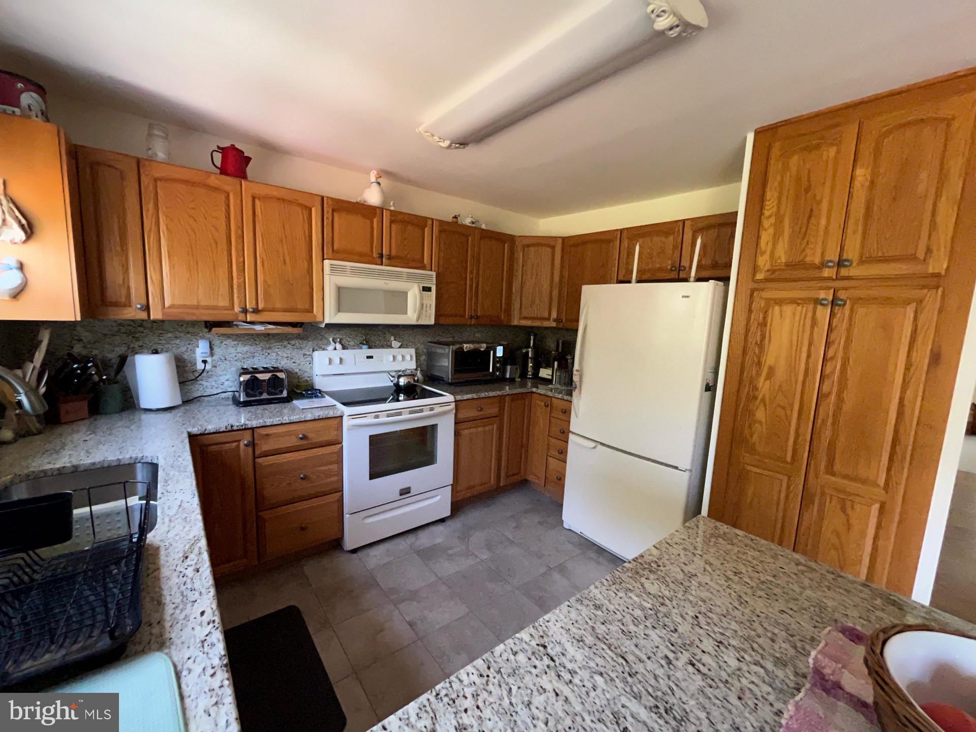 6817 Kerman Road Lanham, MD 20706 - Photo 14 of 39