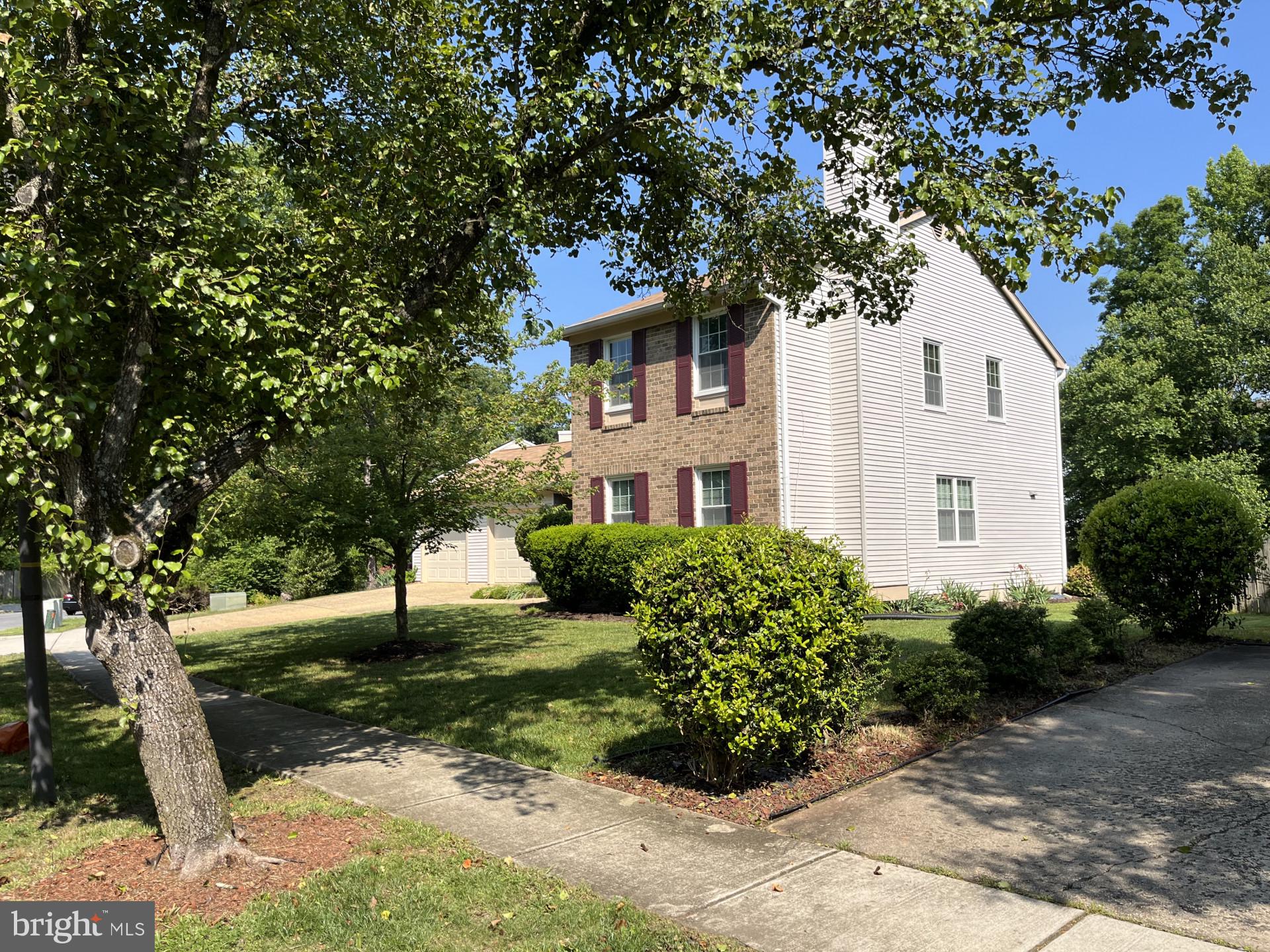 6817 Kerman Road Lanham, MD 20706 - Photo 2 of 39