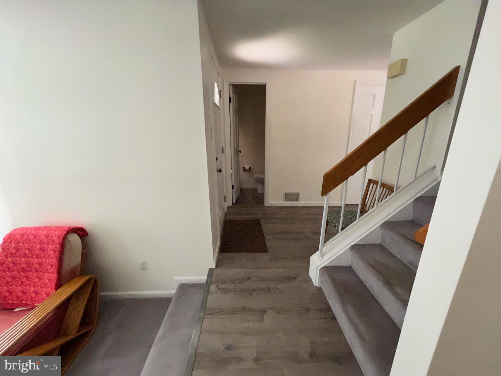 6817 Kerman Road Lanham, MD 20706 - Photo 3 of 39