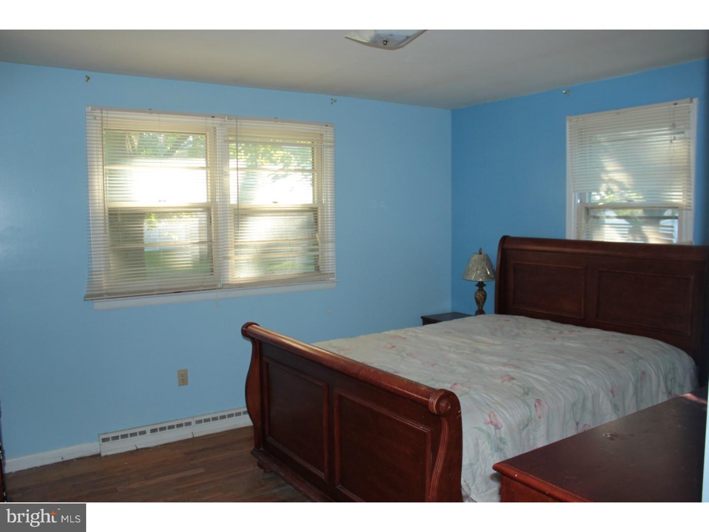 805 Philadelphia Avenue Reading, PA 19607 - Photo 7 of 12