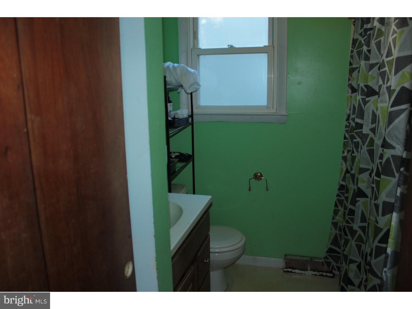 805 Philadelphia Avenue Reading, PA 19607 - Photo 10 of 12