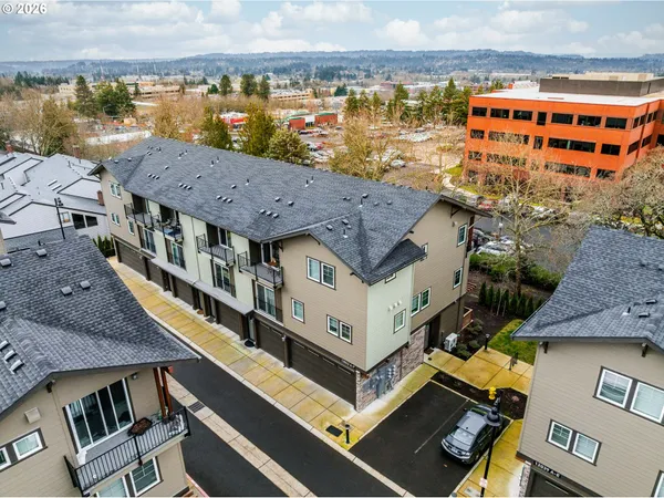 $394,900 | 12043 Southeast High Creek Road, Unit E, Happy Valley, OR 97086