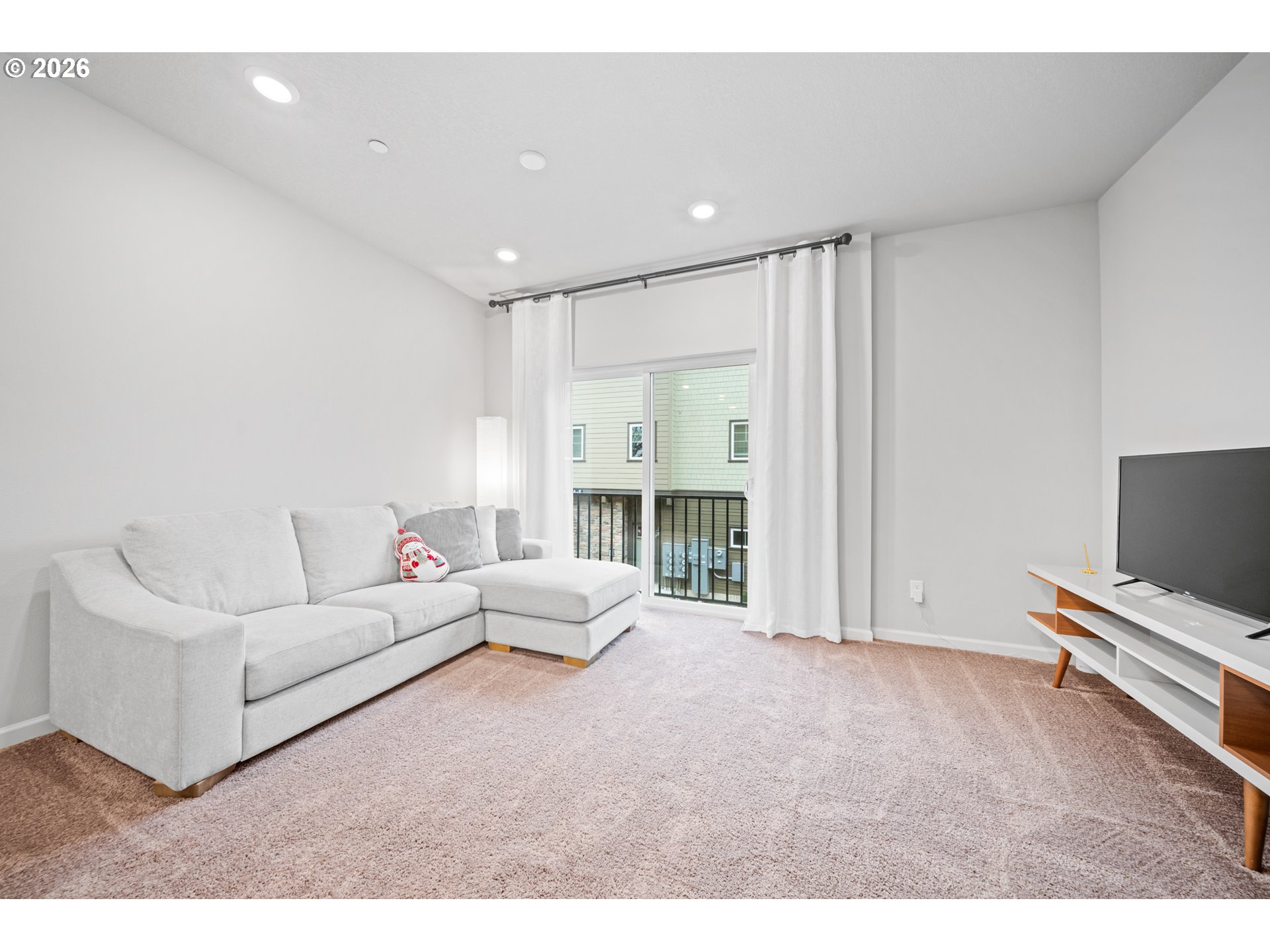12043 Southeast High Creek Road, Unit E Happy Valley, OR 97086 - Photo 8 of 28 Living Room