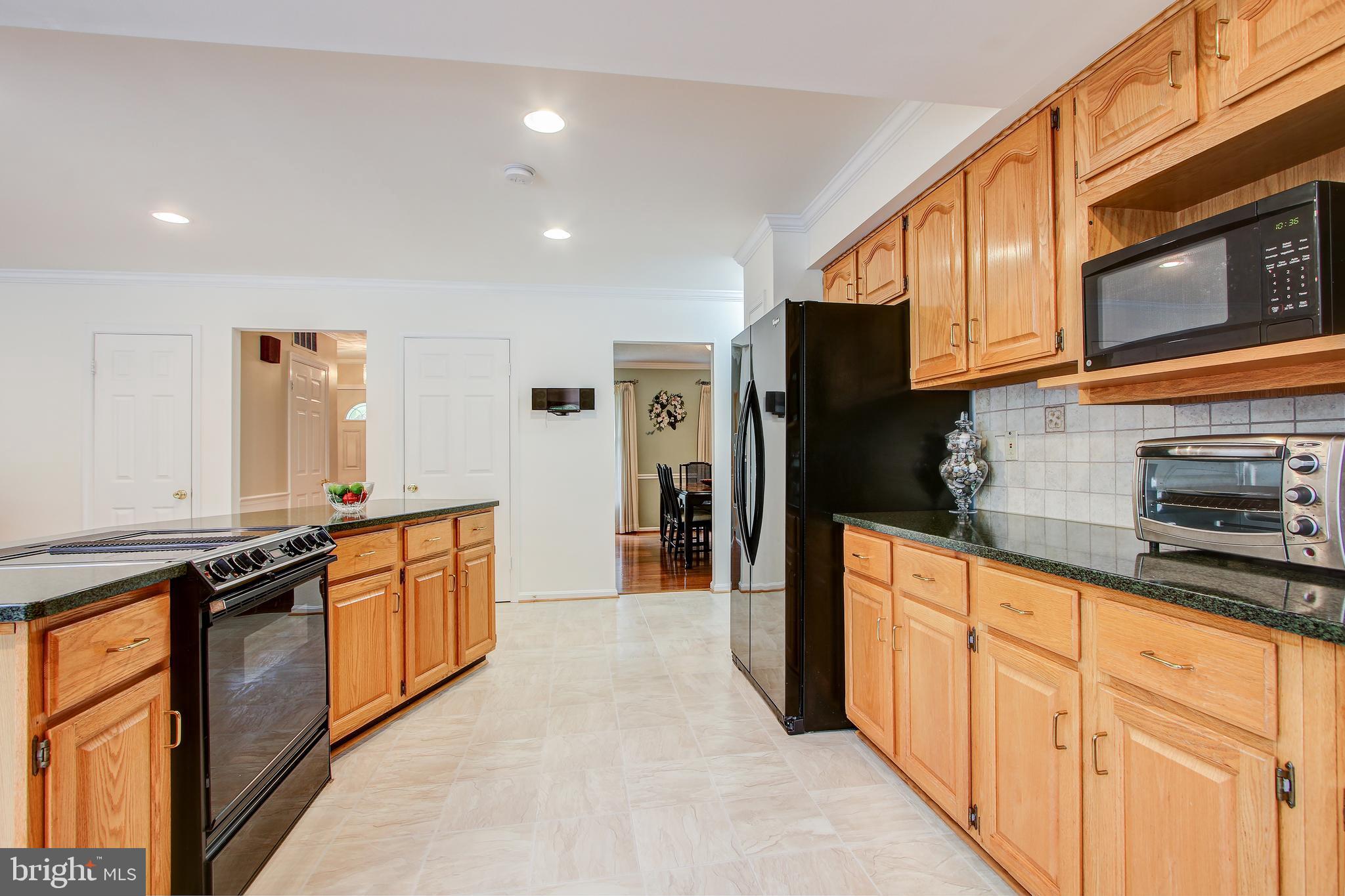 1911 Ridgewood Road Hanover, MD 21076 - Photo 14 of 48 Kitchen
