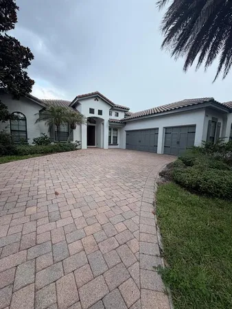 $960,000 | 7426 Pointe Venezia Drive, Orlando, FL 32836