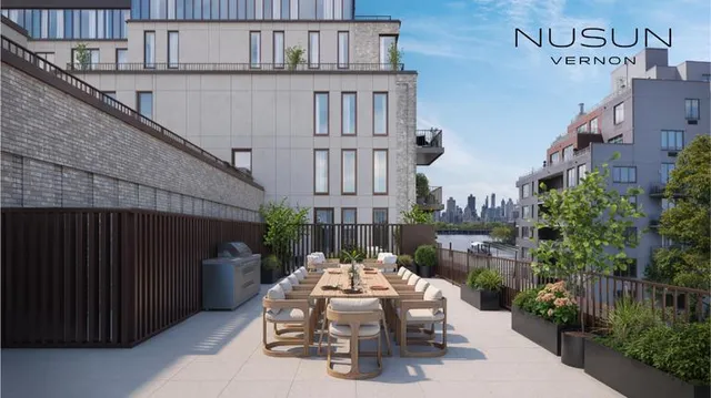 $5,850 | 30-55 Vernon Boulevard, Unit 3J | Astoria