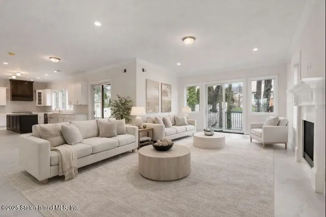 $2,088,000 | 69 Elmbank Street | Eltingville