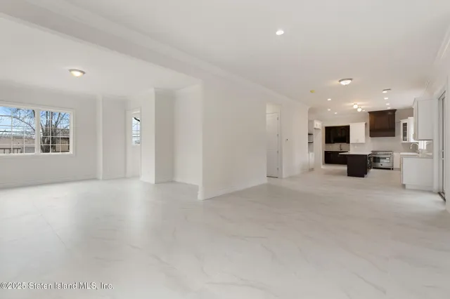 $2,088,000 | 69 Elmbank Street | Eltingville