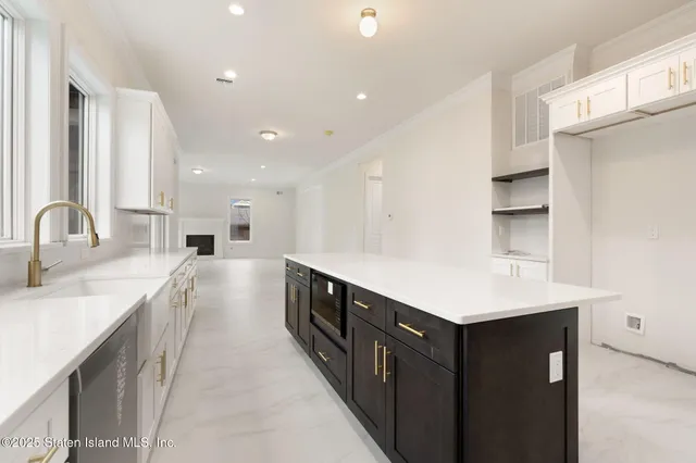 $2,088,000 | 69 Elmbank Street | Eltingville