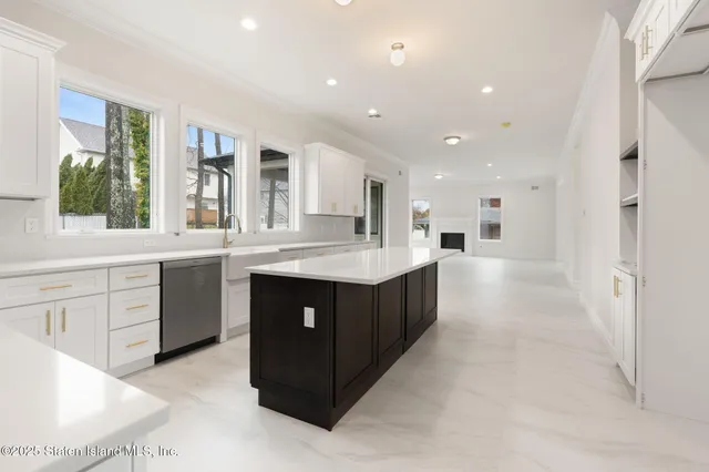 $2,088,000 | 69 Elmbank Street | Eltingville