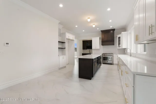 $2,088,000 | 69 Elmbank Street | Eltingville