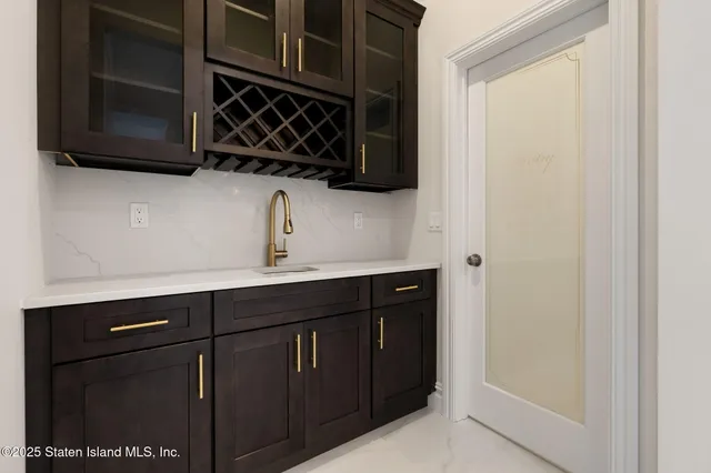 $2,088,000 | 69 Elmbank Street | Eltingville