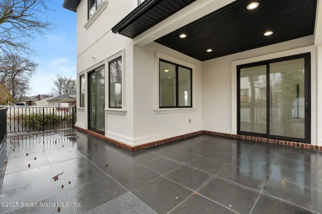 $2,088,000 | 69 Elmbank Street | Eltingville