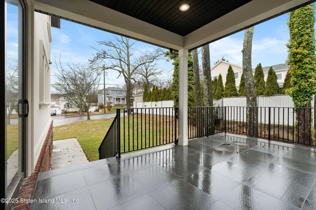 $2,088,000 | 69 Elmbank Street | Eltingville