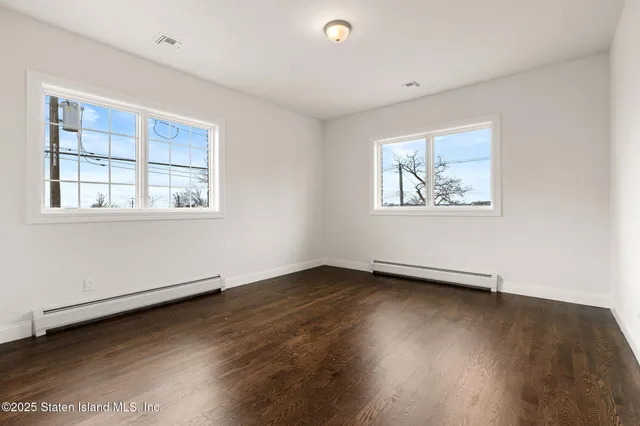 $2,088,000 | 69 Elmbank Street | Eltingville