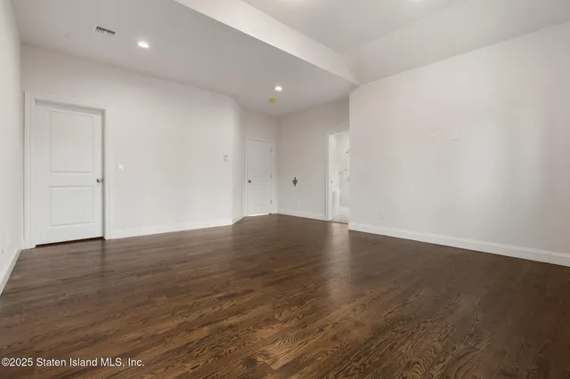 $2,088,000 | 69 Elmbank Street | Eltingville